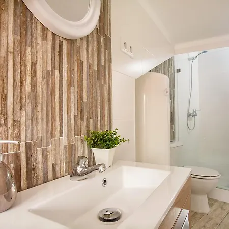 Fisherman's House Hostel